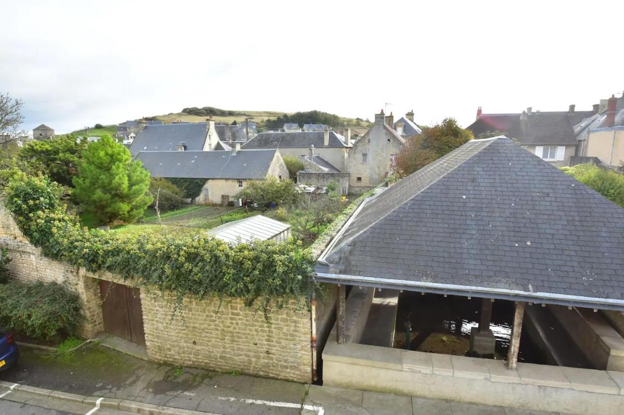 Le Bateau Lavoir Port-en-Bessin-Huppain Bagian luar foto